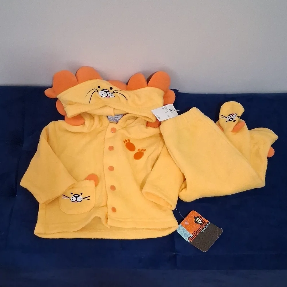 Kids Yellow Lion Hooded Costume Set - Picture 4 of 4